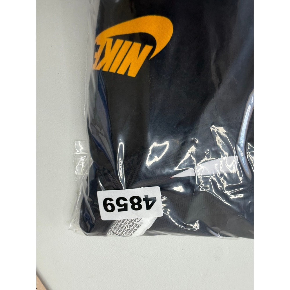 Nike Iowa Hawkeyes Black Graphic Tee Shirt Herky the Hawk NCAA Mens XL New - Picture 8 of 8
